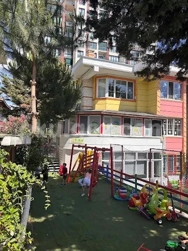 Özel Beylikdüzü 3 Elma Bilim Anaokulu