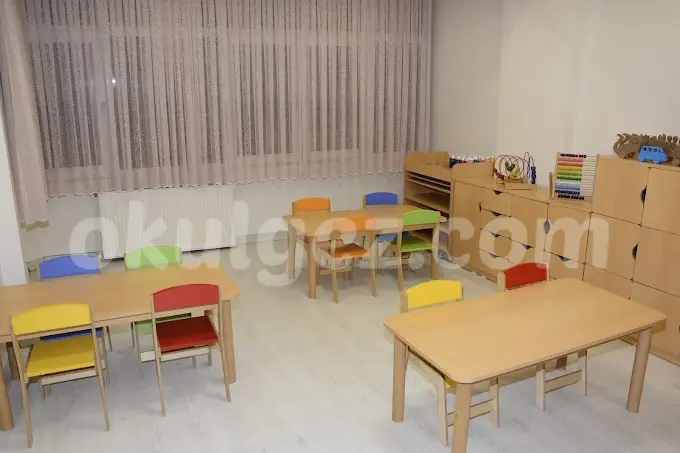 Özel Evliya Çelebi Beyaz Zambak Anaokulu