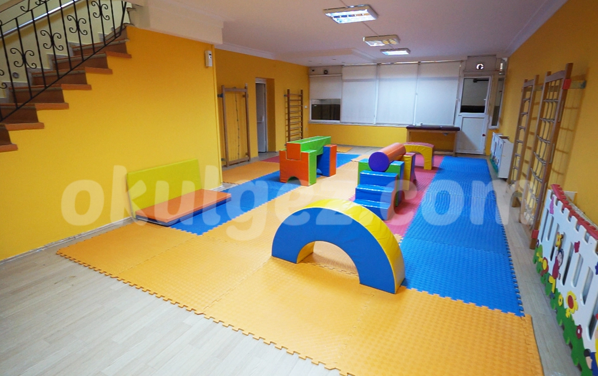 Özel Göktürk Yıldız Tozu Anaokulu