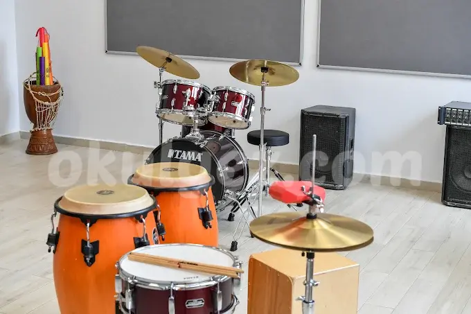 Özel İleri Nesil Okulları & The Barstow School Anaokulu