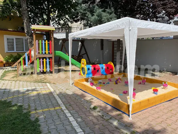 Özel Kika Kardelenler International Kids Academy Anaokulu