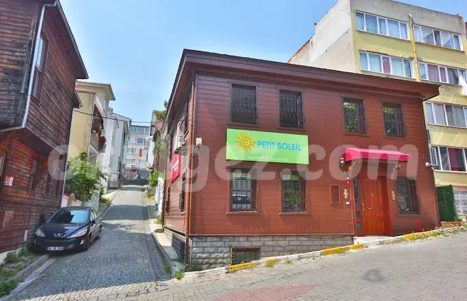 Özel Küçük Güneş Anaokulu ( Petit Soleil )