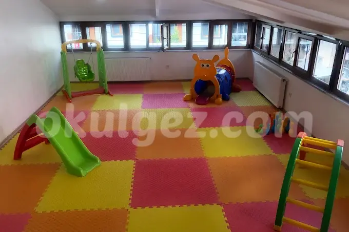 Özel Küçükçekmece Minik Dahiler Anaokulu