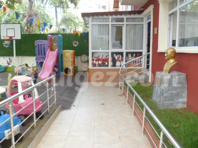 Özel Özikizler Gündüz Bakımevi