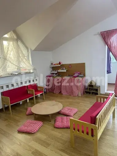 Özel Renkli Kuşaklar Anaokulu