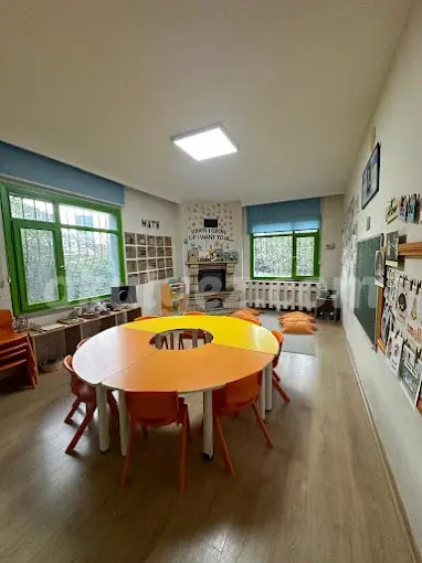 Özel Renkli Kuşaklar Anaokulu