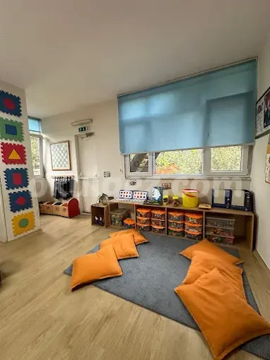 Özel Renkli Kuşaklar Anaokulu