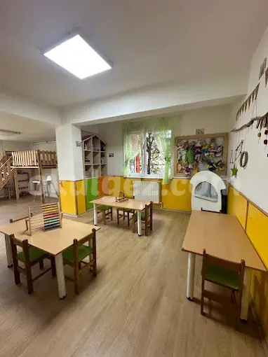 Özel Renkli Kuşaklar Anaokulu