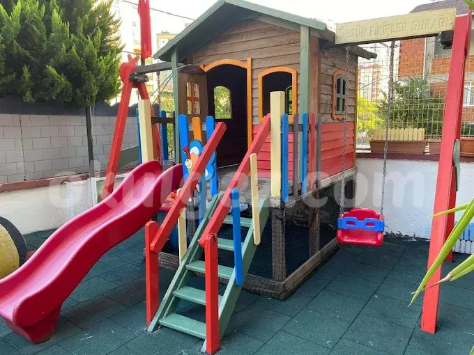 Özel Tatlısu Minik Ellerim Anaokulu