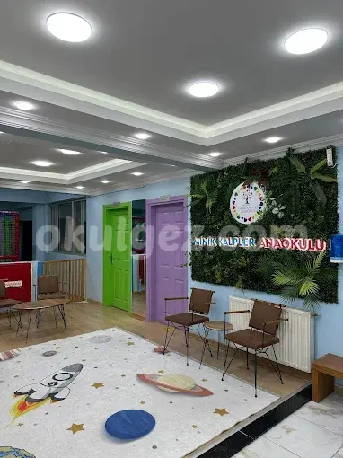 Özel Tepeüstü Minik Kalpler Anaokulu