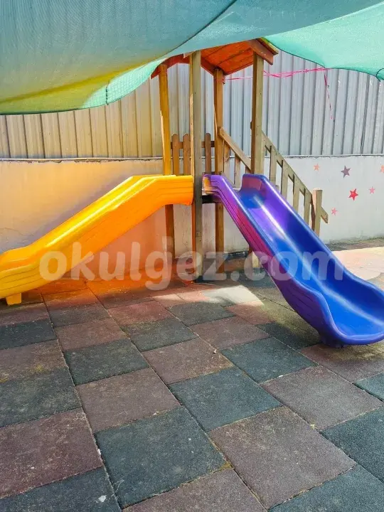 Özel Yıldız Çocuklar Gündüz Bakımevi